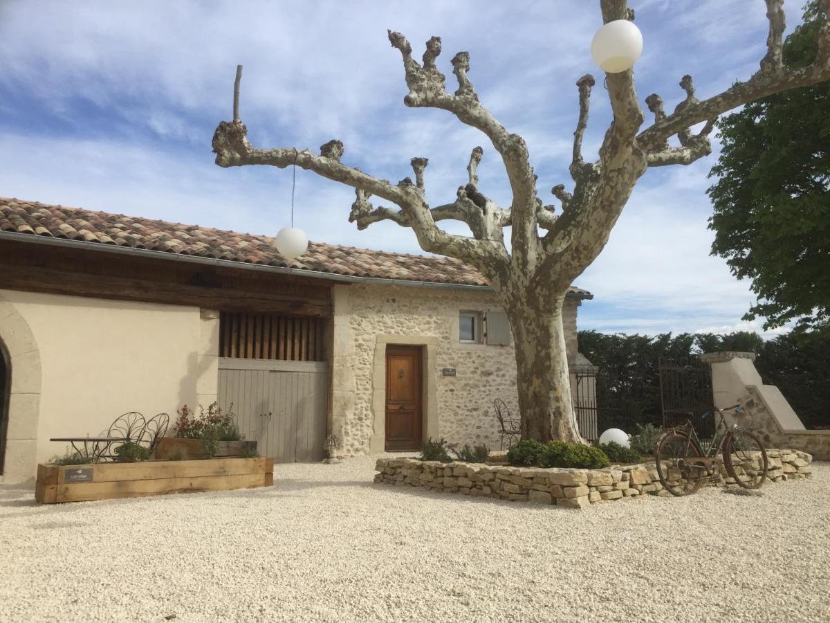 Вилла Domaine Chamarel Saint-Paulet-de-Caisson Экстерьер фото