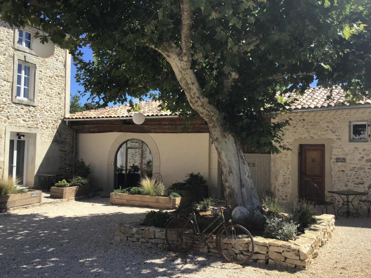 Вилла Domaine Chamarel Saint-Paulet-de-Caisson Экстерьер фото