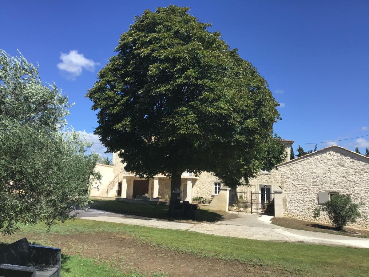 Вилла Domaine Chamarel Saint-Paulet-de-Caisson Экстерьер фото