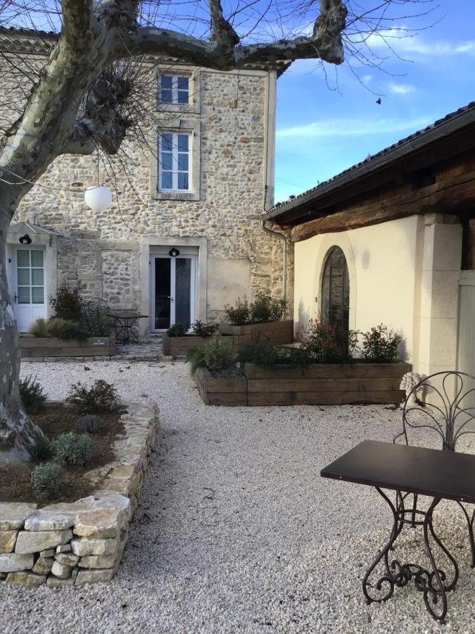 Вилла Domaine Chamarel Saint-Paulet-de-Caisson Экстерьер фото