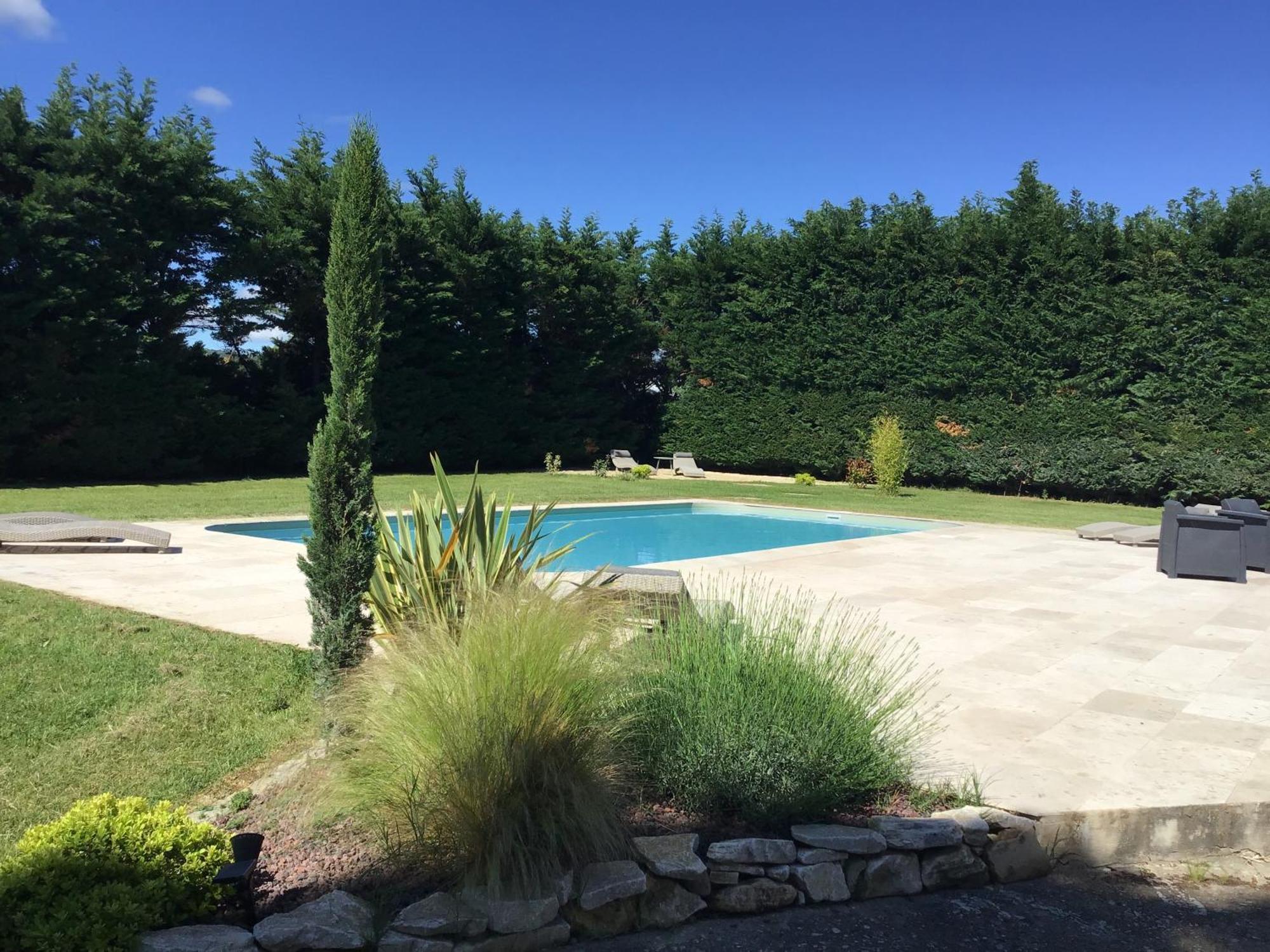 Вилла Domaine Chamarel Saint-Paulet-de-Caisson Экстерьер фото