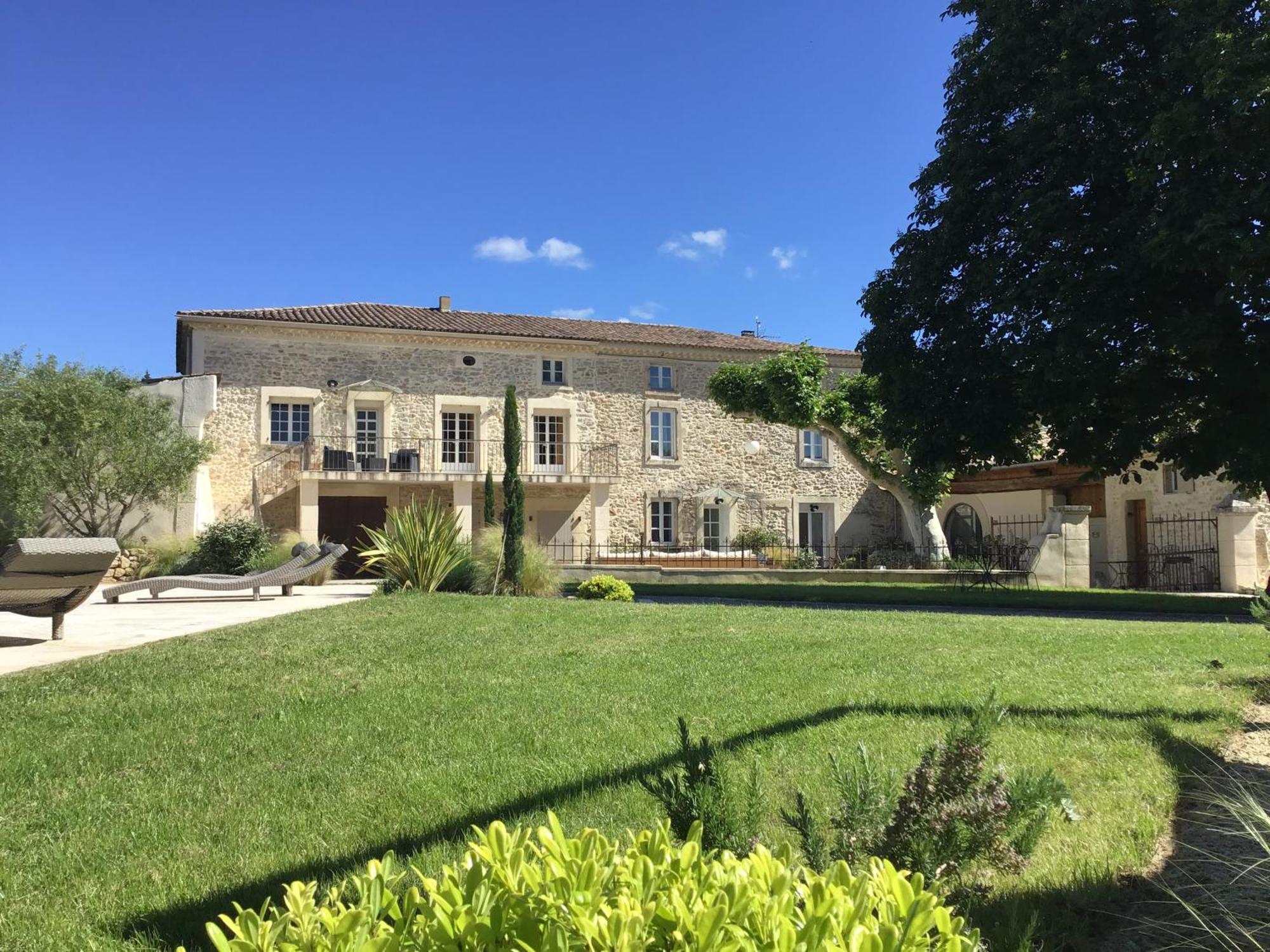 Вилла Domaine Chamarel Saint-Paulet-de-Caisson Экстерьер фото